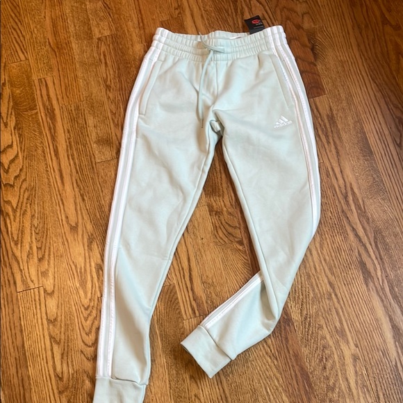 adidas Pants - Adidas women’s slim fit Jogger Pants